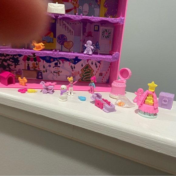 Polly Pocket Advent Calendar Winter House Design 4 Floors *no wall dividers* - Picture 3 of 8